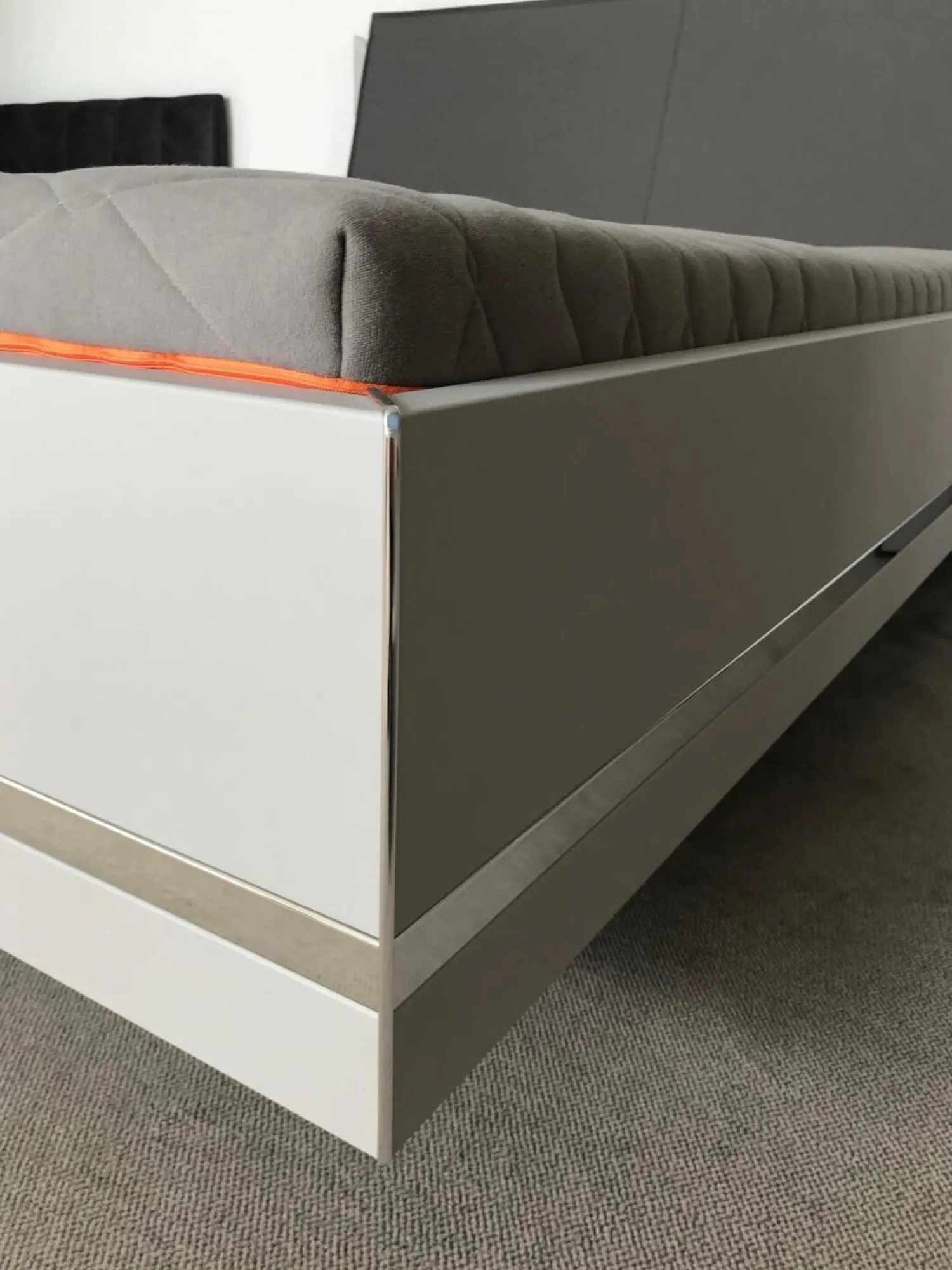 Nolte Polsterbetten|Bettanlage Concept Me 500 S9 Seidengrau ohne Lattenrost ohne Matratze mit Nachttisch Alegro