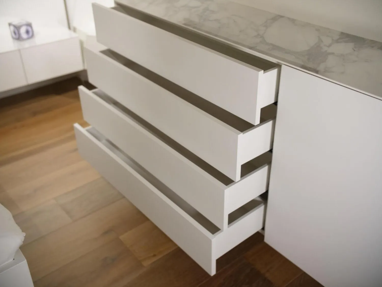 Sudbrock Polsterbetten|Bettanlange Miria Mit Matratze Selecta Latenrost Starr Nachtkonsolen Und Sideboard