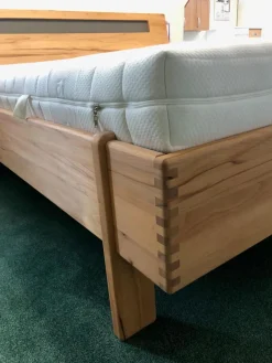 InCasa Polsterbetten|Bettgestell Casa Mio Kernbuche Massiv Natur Geölt Kopfteil Mit Glaseinsatz Havanna Grau Satiniert Füße Verzinkt Inklusive 2 Hängekonsolen ohne Matratzen ohne Lattenrost