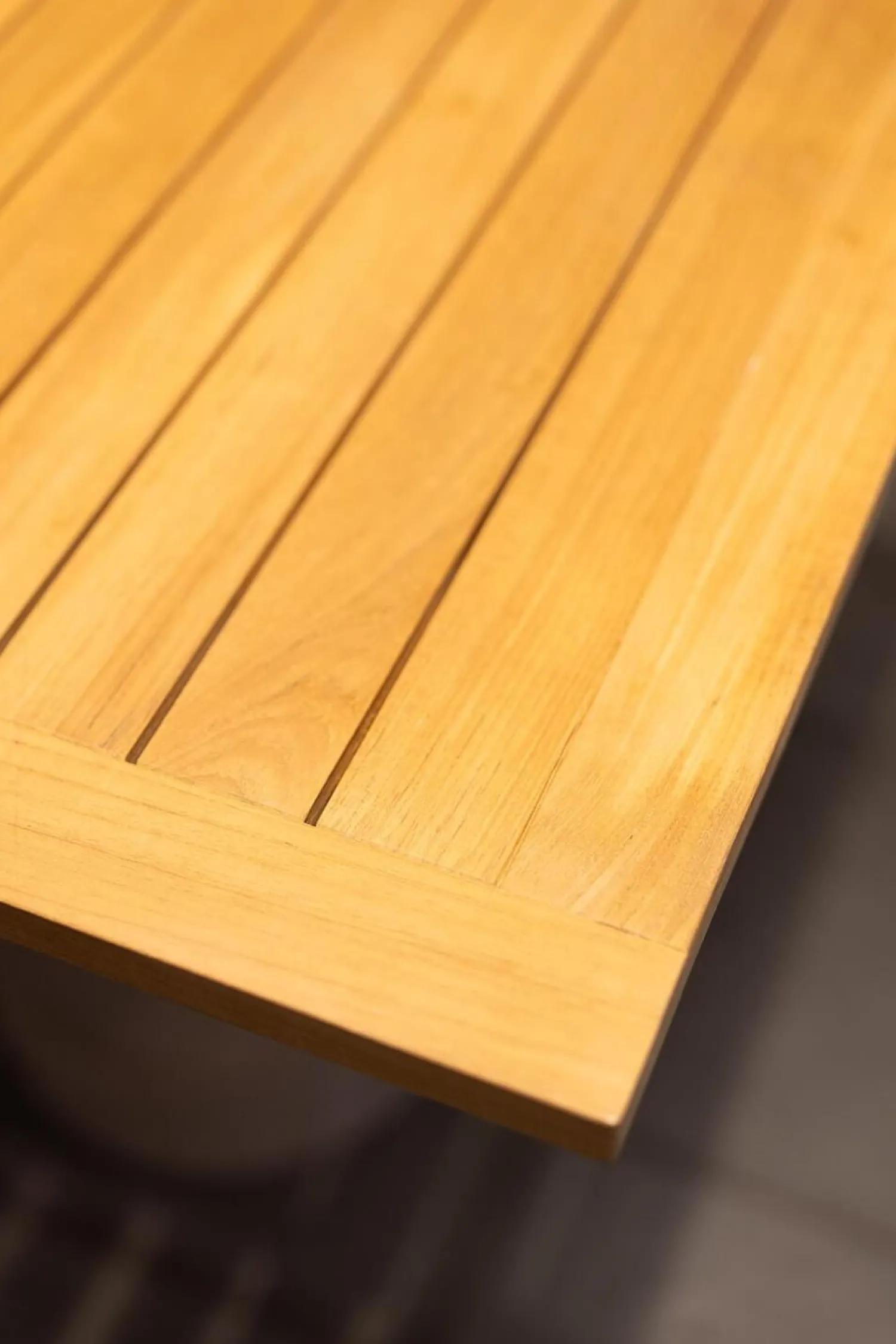 Kettal Esstische|Bistrotisch Roll Platte Teak Gestel 30C Bronze Schwarz