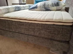 Birkenstock Boxspringbetten|Boxspringbett Arran Stoff S TRE16 Dunkelgrau Füße Schwebesockel Inklusive Matratze