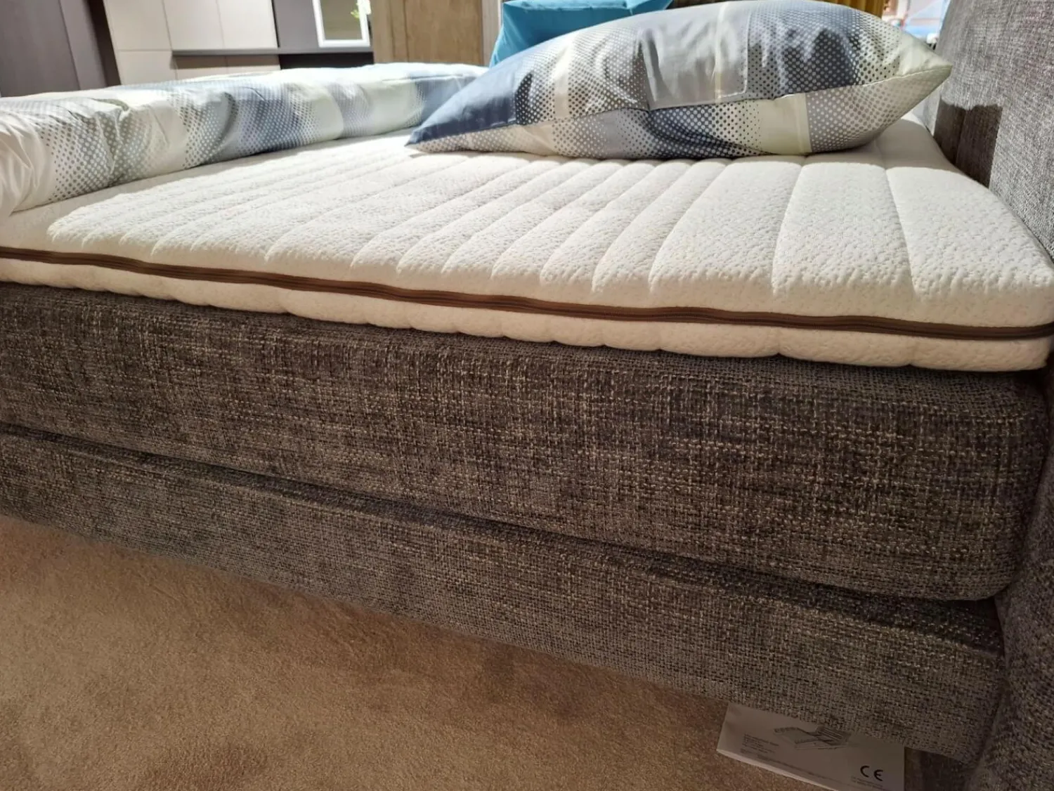 Birkenstock Boxspringbetten|Boxspringbett Arran Stoff S TRE16 Dunkelgrau Füße Schwebesockel Inklusive Matratze