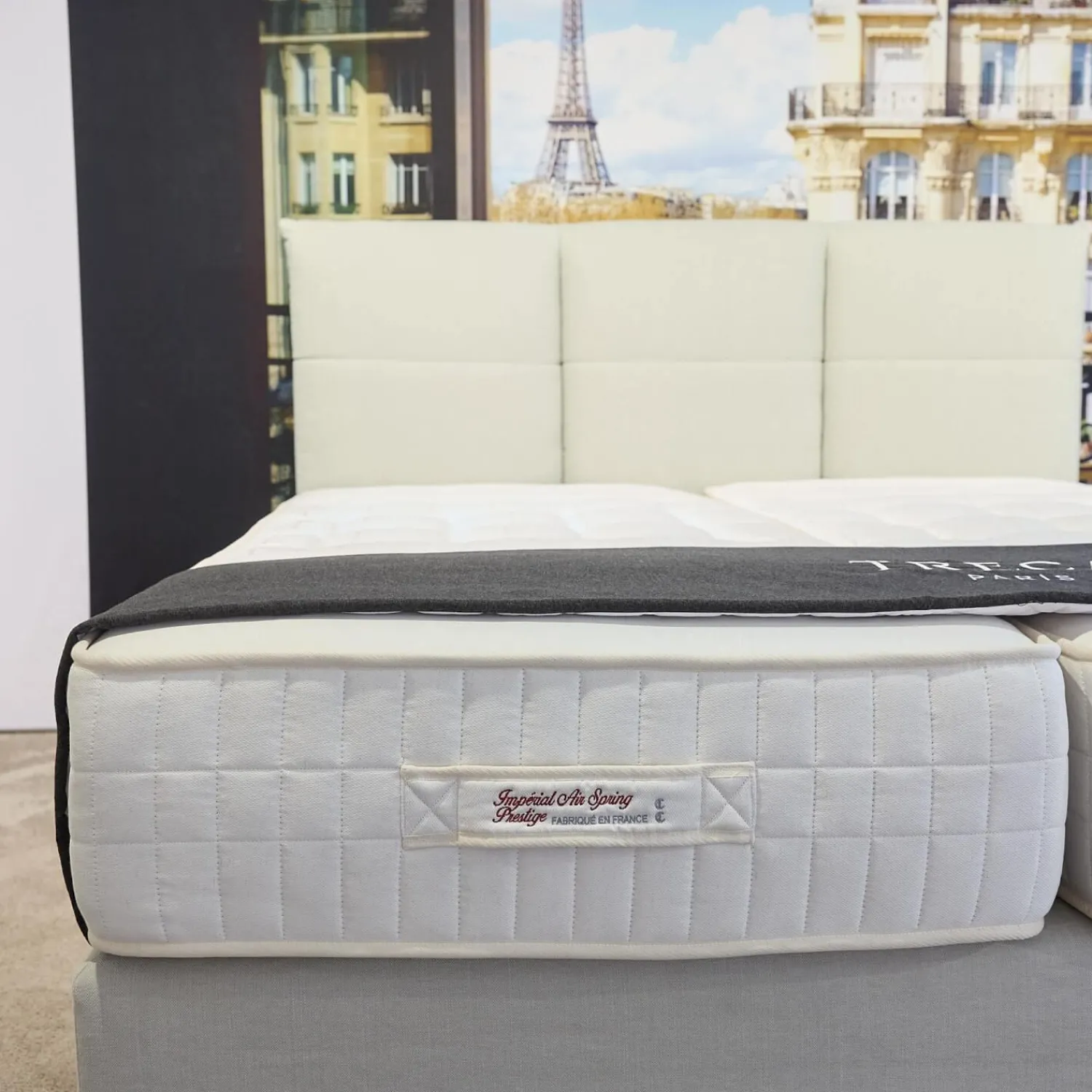 Treca Interiors Boxspringbetten|Boxspringbett Moon Bezug Stoff Fuß Colette Inklusive 2 Untermatratzen Omega Spring Und 2 Obermatratzen Imeprial Air Spring Prestige Sowie Matratzenauflagen Seine Und Alma Préstige Und Kissen