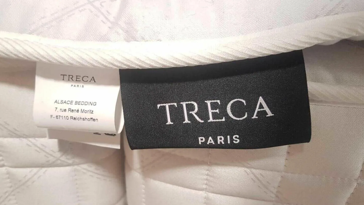 Treca Interiors Boxspringbetten|Boxspringbett Set Smart Volant mit 2 Matratzen Omega Spring H17 und Topper