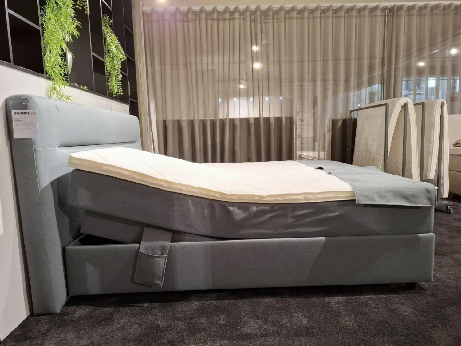 Global Boxspringbetten|Boxspringbett Valencia Stoff Luca 158 Niagara Blau mit 2 Matratzen und Topper
