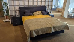 Oschmann Boxspringbetten|Boxspringbett Virginia Stoff 598100 Uni Schwarz Mit Matratze Topper Intrigiert Inklusive 2 Nachtkonsolen Ohne Dekoration Ohne Lampen