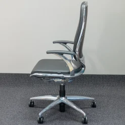 Girsberger Bürostühle|Bürodrehstuhl AL 3 Leder Schwarz 5-Sternfuß Auf Rollen