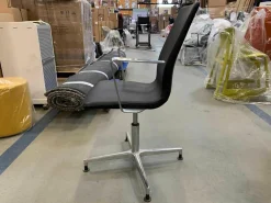 Groovy CC Bürostühle|Bürostuhl Tango Leder Schwarz Gestell Poliert auf Gleitern