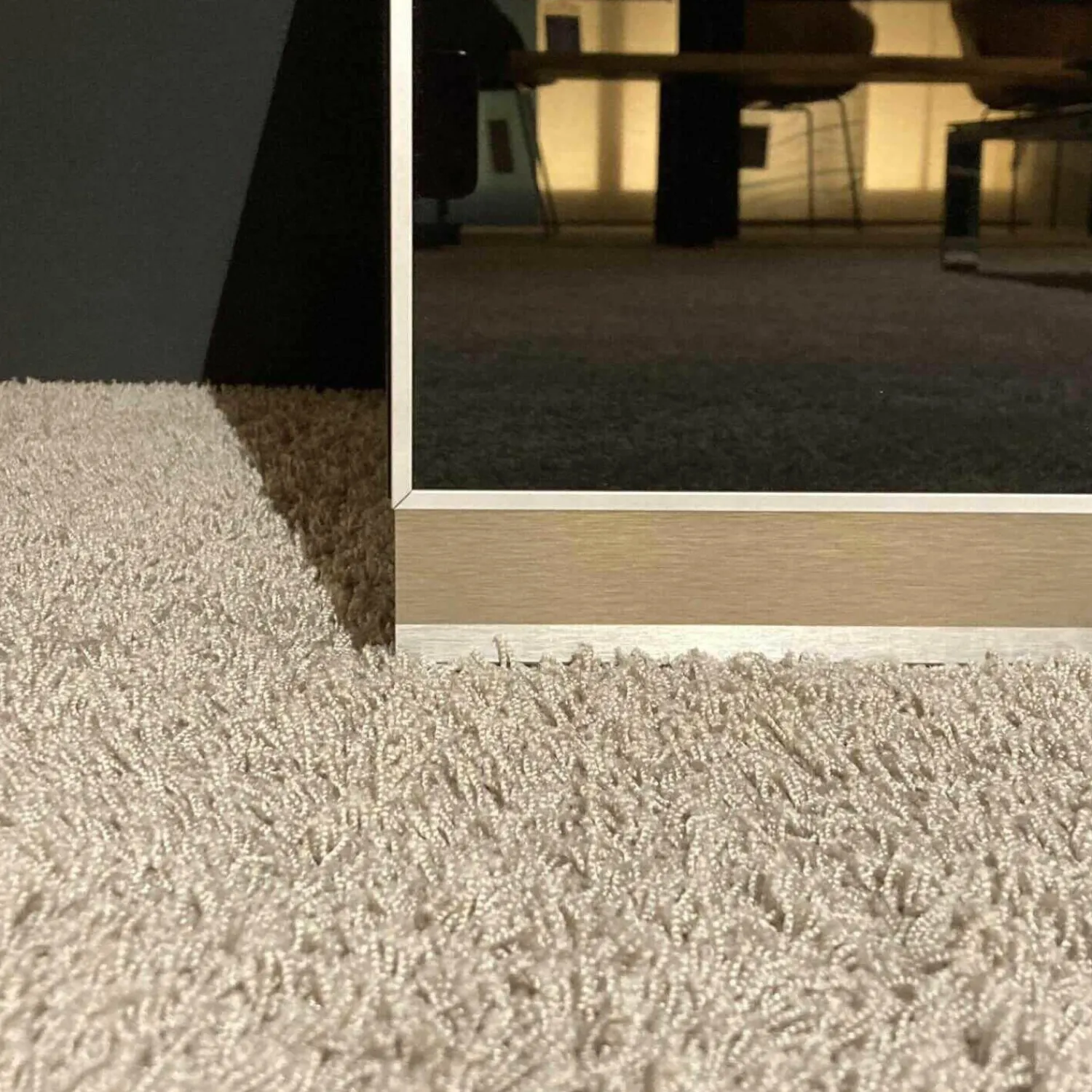 Spectral Smart Furniture Wohnwände & Tv-Lowboards|Catena Hifimöbel Korpus Schwarz Hochglanz Lautsprechertuch Schwarz mit Lautsprechersystem