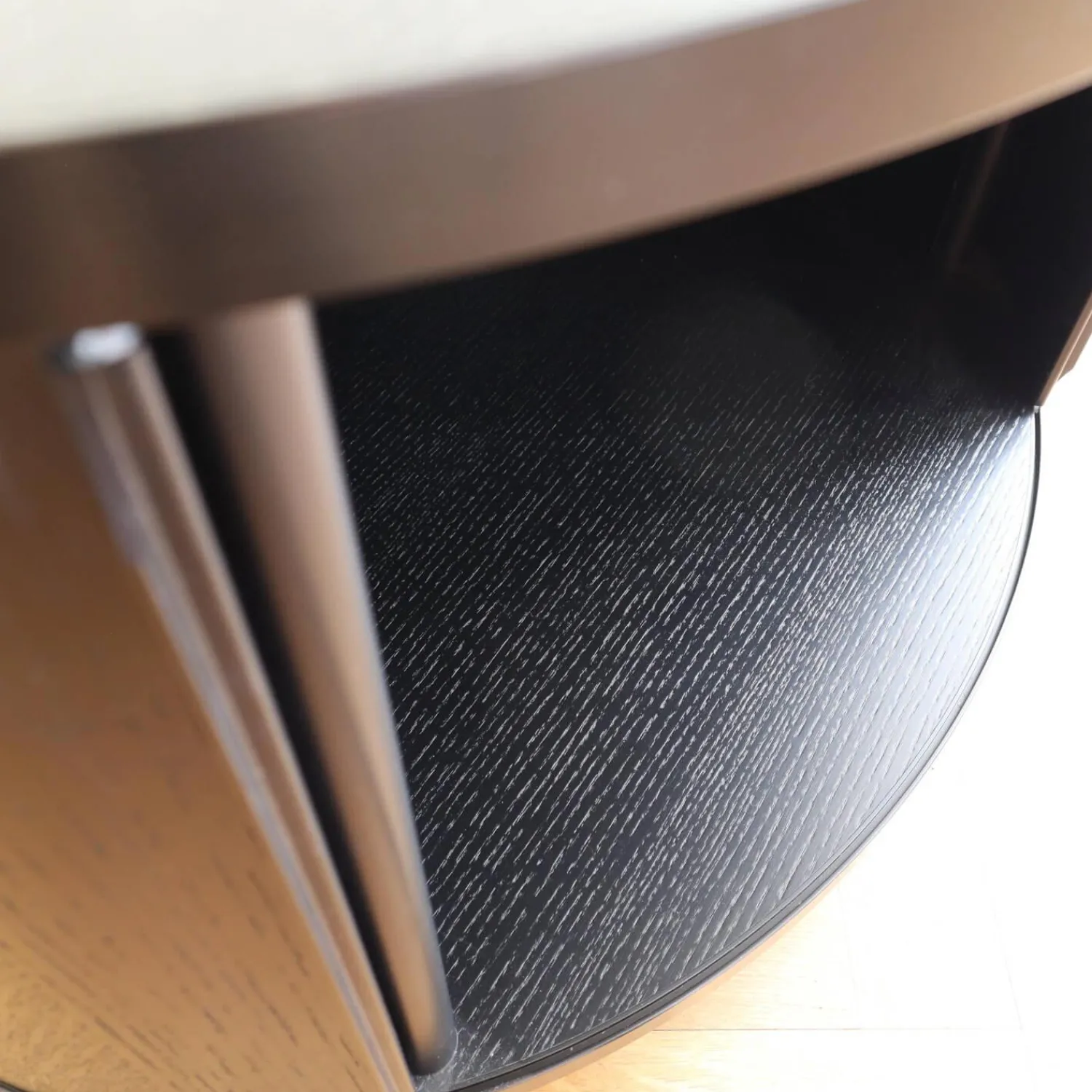 Wogg Regale & Container|Container Ellipse Einstöckig Melamin Schwarz Profile Aluminium Schwarz