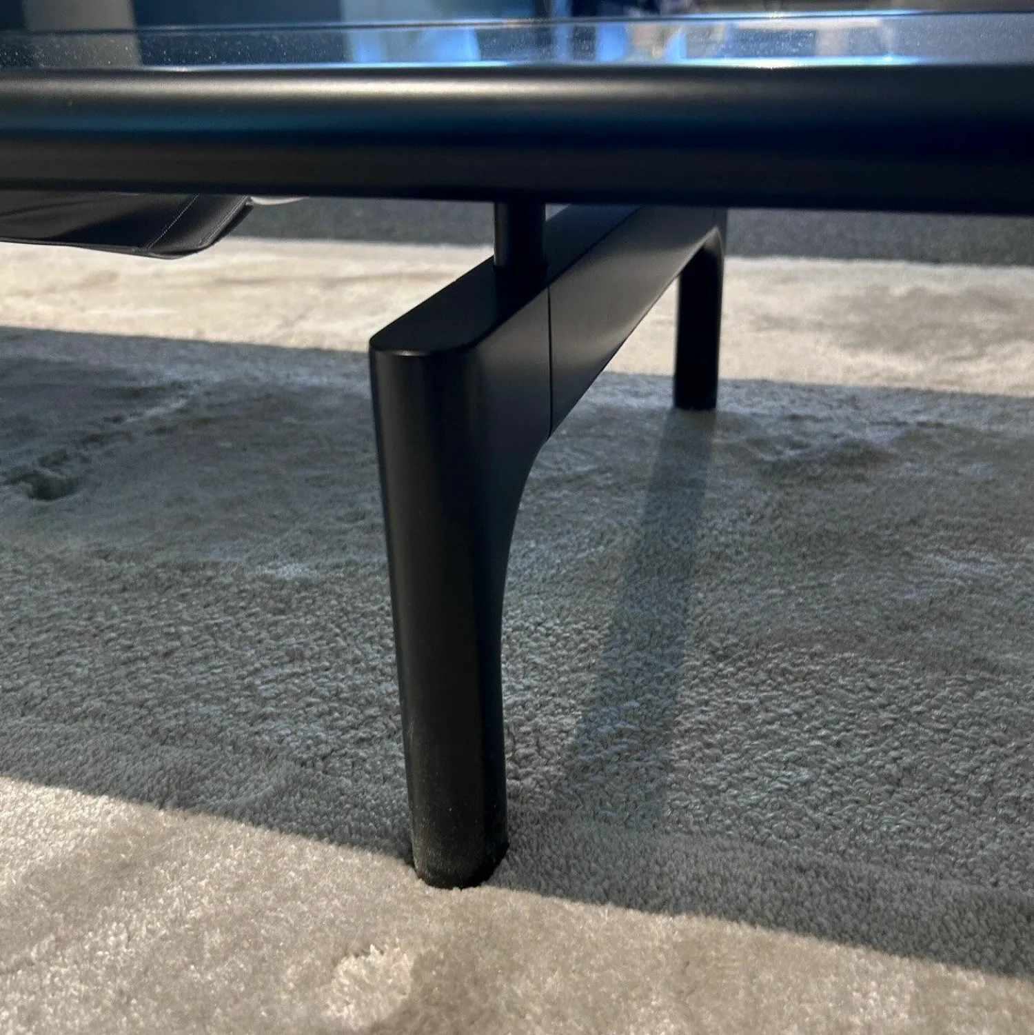 Rolf Benz Couchtische|Couchtisch 901-313 Platte Glas Und Gestell Buche Verkehrsschwarz Lackiert