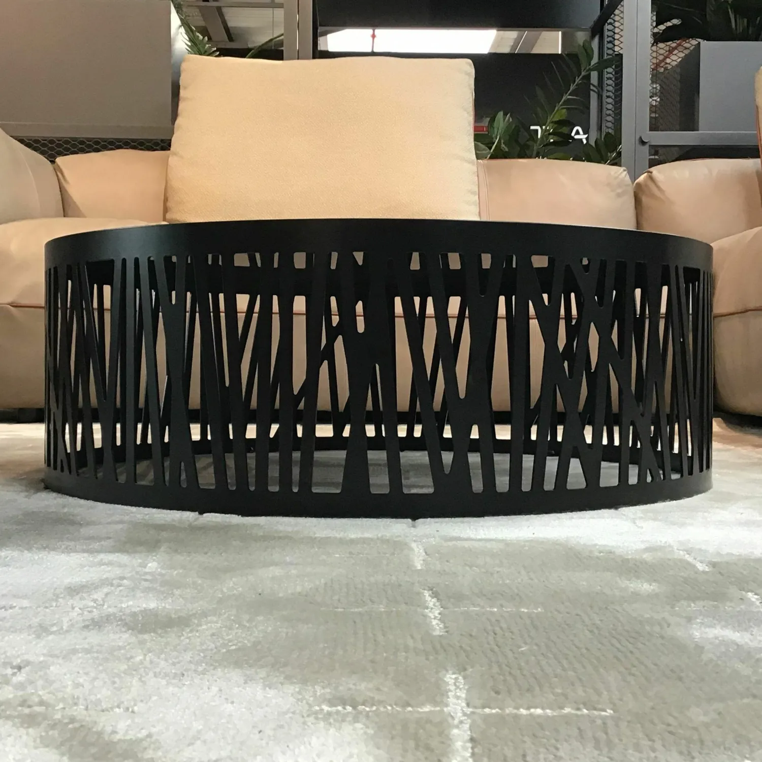 Rolf Benz Couchtische|Couchtisch 8330-507 Platte Keramik Emperator Schwarz Braun Gestell Metall Verkehrsschwarz Lackiert