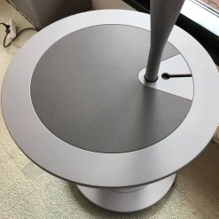 Leolux Couchtische|Couchtisch Calumet White Alu mit integrierter Lampe