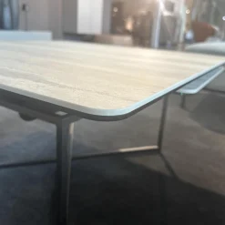 Contur Couchtische|Couchtisch Cena C Platte Keramik Tarvertino Geädert Matt Grau Gestell Lack Manganese 2525 Grau Mit Schwenkbarer Platte