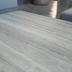 Contur Couchtische|Couchtisch Cena C Platte Keramik Tarvertino Geädert Matt Grau Gestell Lack Manganese 2525 Grau Mit Schwenkbarer Platte