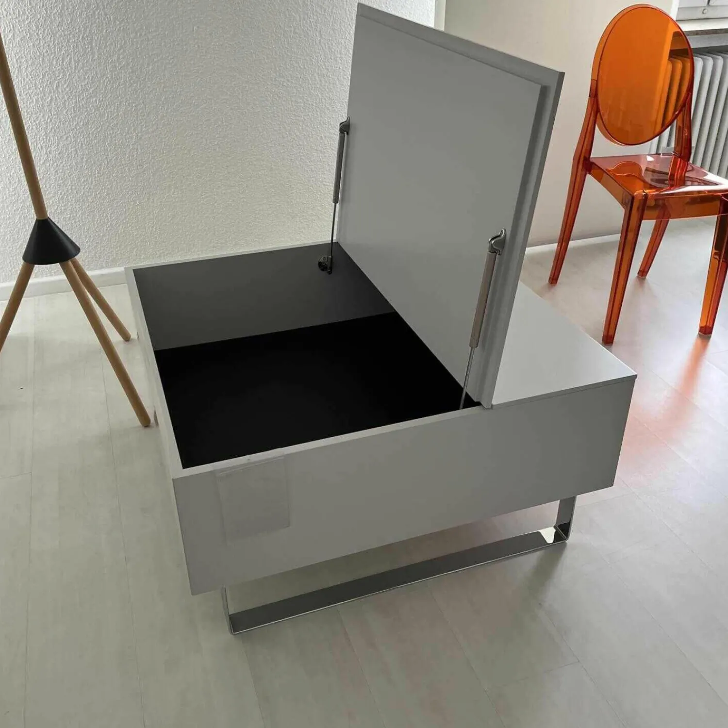 COR Couchtische|Couchtisch Conseta MDF Lack Platin M14 Metallkufe Verchromt Mit Klappe