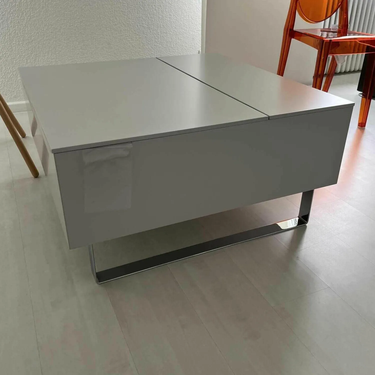 COR Couchtische|Couchtisch Conseta MDF Lack Platin M14 Metallkufe Verchromt Mit Klappe