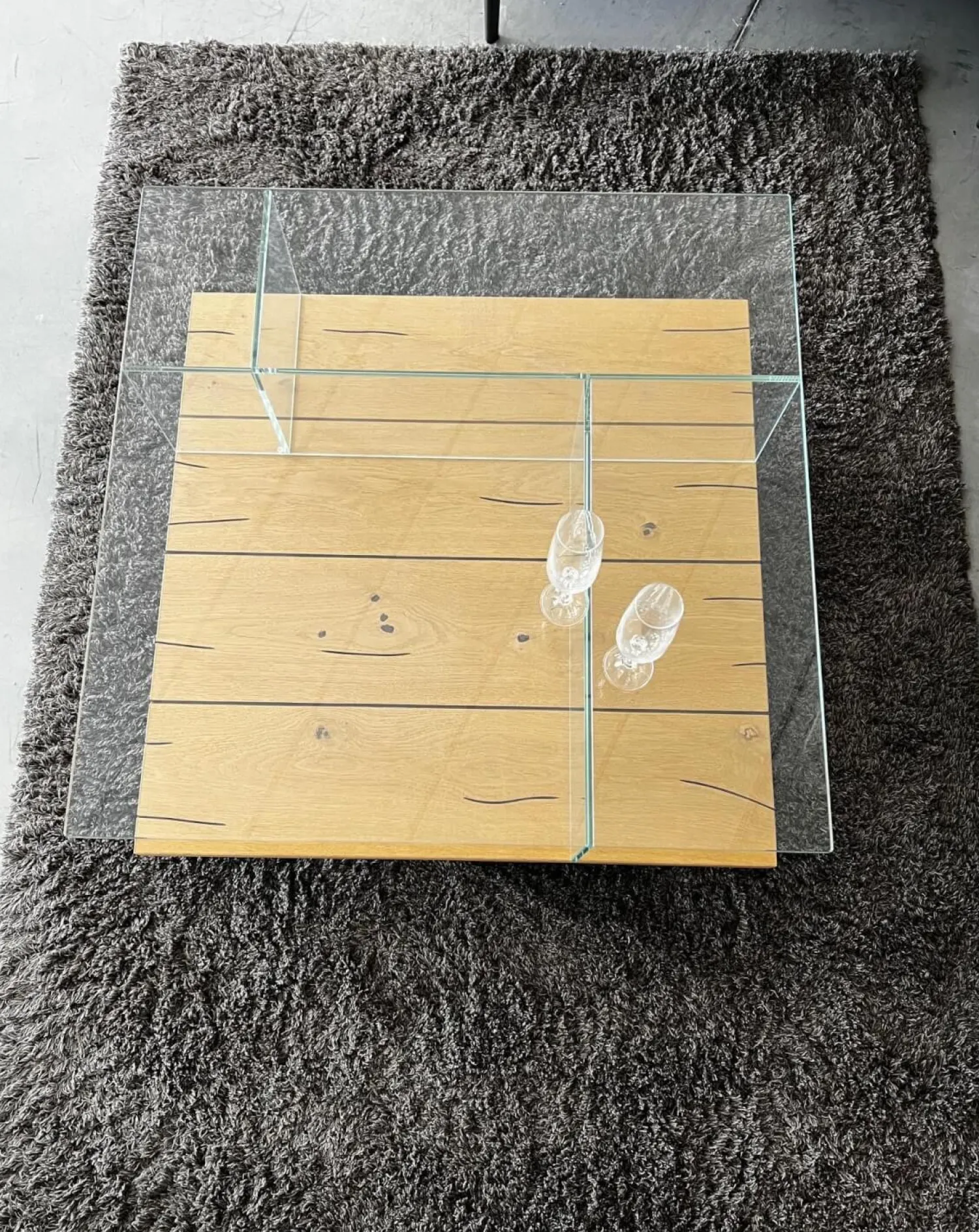 Hülsta Couchtische|Couchtisch CT 160 Eiche Naturstamm Optiwhite Klarglas