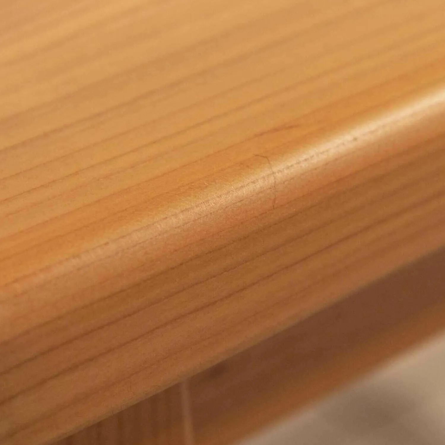 Möbelwerkstätten Buschsieweke Couchtische|Couchtisch Europäische Kirsche Seidenglanz Lackiert