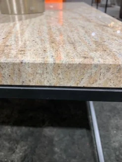 Dome Deco Couchtische|Couchtisch Hartgestein Kashmir Gold Gestell Schwarz