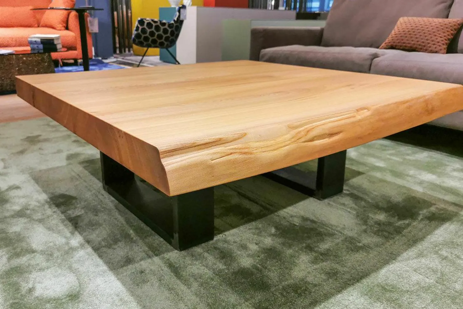 Scholtissek Couchtische|Couchtisch Kantara Tischplatte Rüster Ulme Gestell Eisen