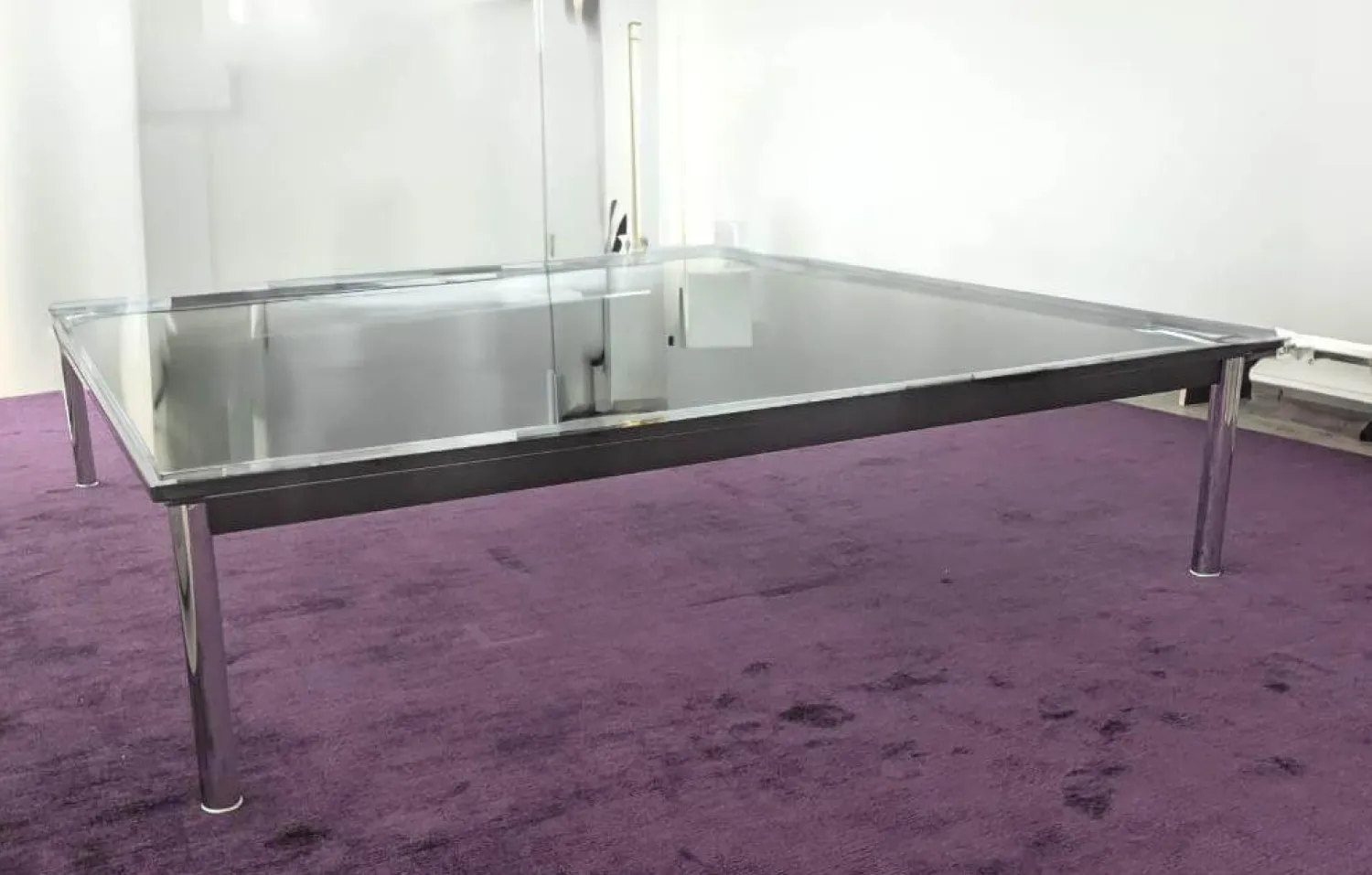 Cassina Couchtische|Couchtisch LC10-P Tischplatte Klarglas Gestell Stahl verchromt