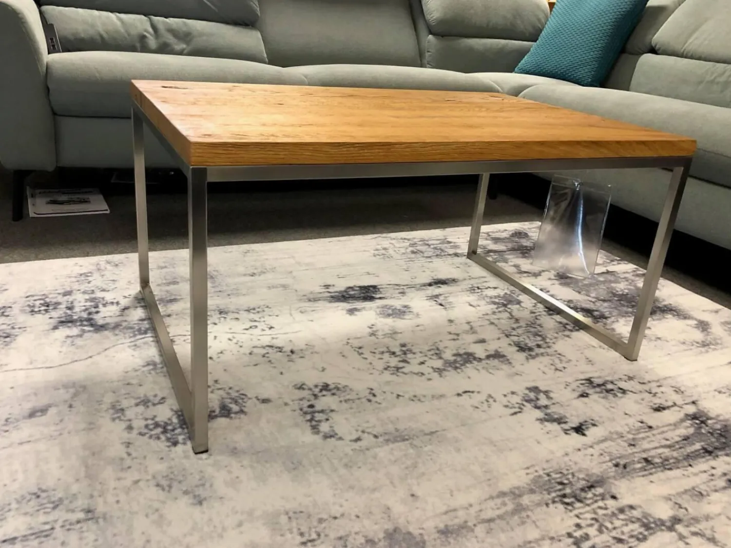 Henke Couchtische|Couchtisch Modell AC90-L Eiche-Kern-Altholz