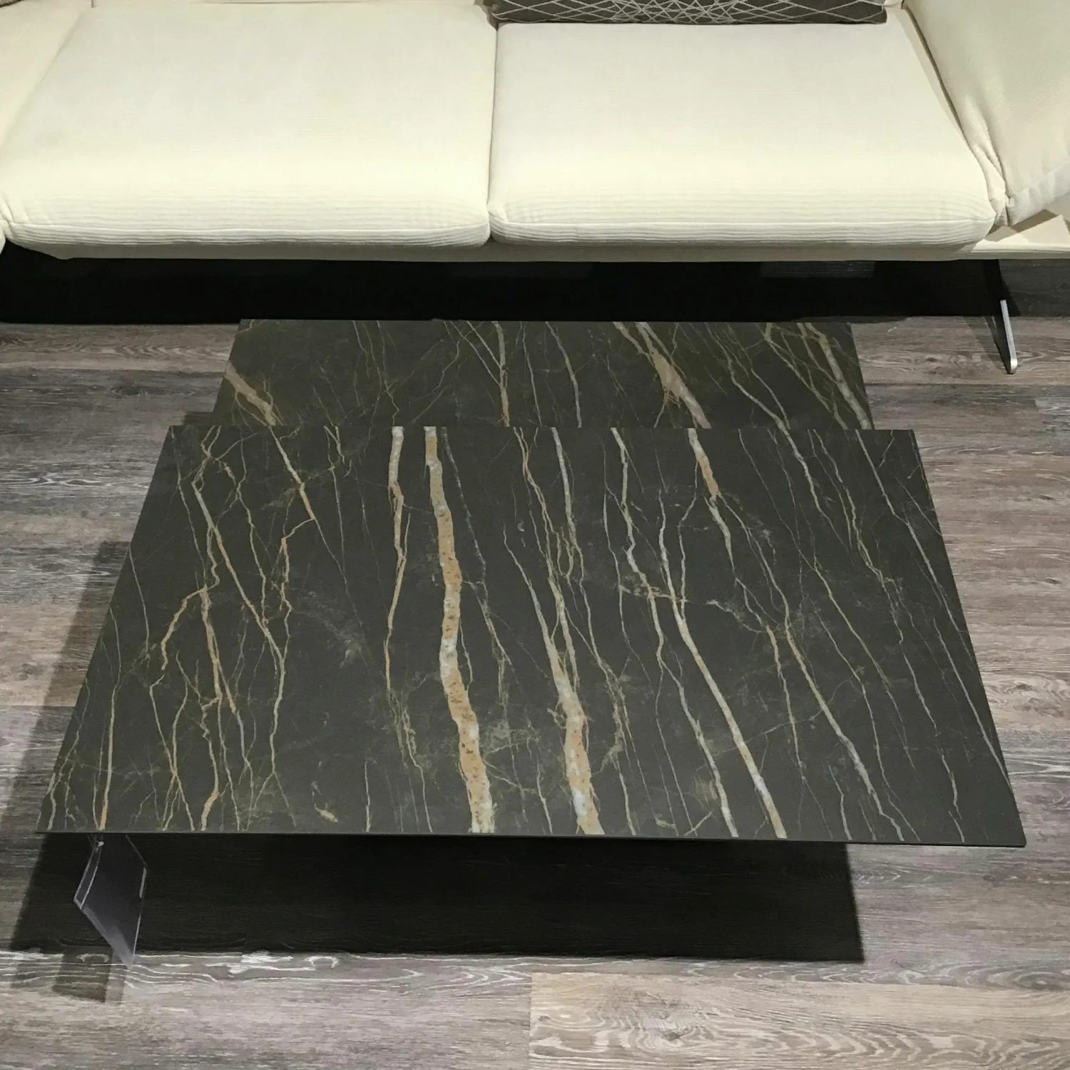 Ronald Schmitt Design Couchtische|Couchtisch Quichotte Platte Keramik Noir Desire Schwarz Gestell Metall Silberfarbig Lackiert Mit Drehbarer Platte