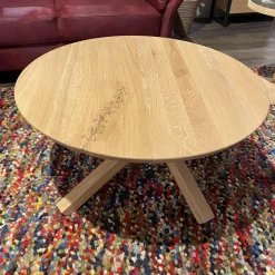 Wimmer Couchtische|Couchtisch Signatura Rustikaler Asteiche Bianco Geölt Mit Kreuzgestell Ohne Deko