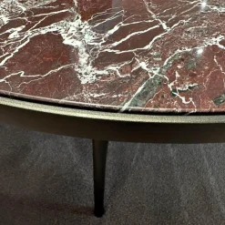 Papadatos Couchtische|Couchtisch Symi Platte Marmor Rosso Levanto Rot Weiß Gestell Stahl Schwarz Pulverbeschichtet