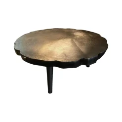 Lambert Couchtische|Couchtisch Toshiko Aluminium Sandgussverfahren Graphit Anthrazit Baumschreiben Design