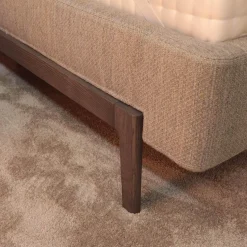 Molteni & C Polsterbetten|Doppelbett Fulham Fle 18a Stoff Wear WF 184 Grau Gestell Gebeiztes Kernholz Eiche Graphit Grau Ohne Matratze Ohne Lattenrost