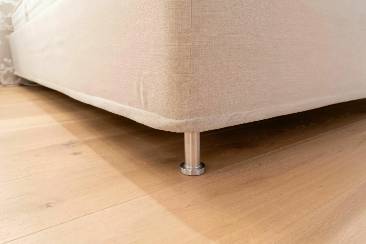 Schramm Polsterbetten|Doppelbett Gala GA28-S-3B Stoff Max 220 Beige Uni Fuss MS 20 Alu Matt Ohne Matratze Und Untermatratze