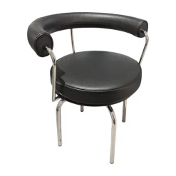 Cassina Einzelstühle|Drehsessel 7 Fauteuil Tournant Leder Schwarz Gestell Stahl Füße Kunststoff Schwarz Lackiert