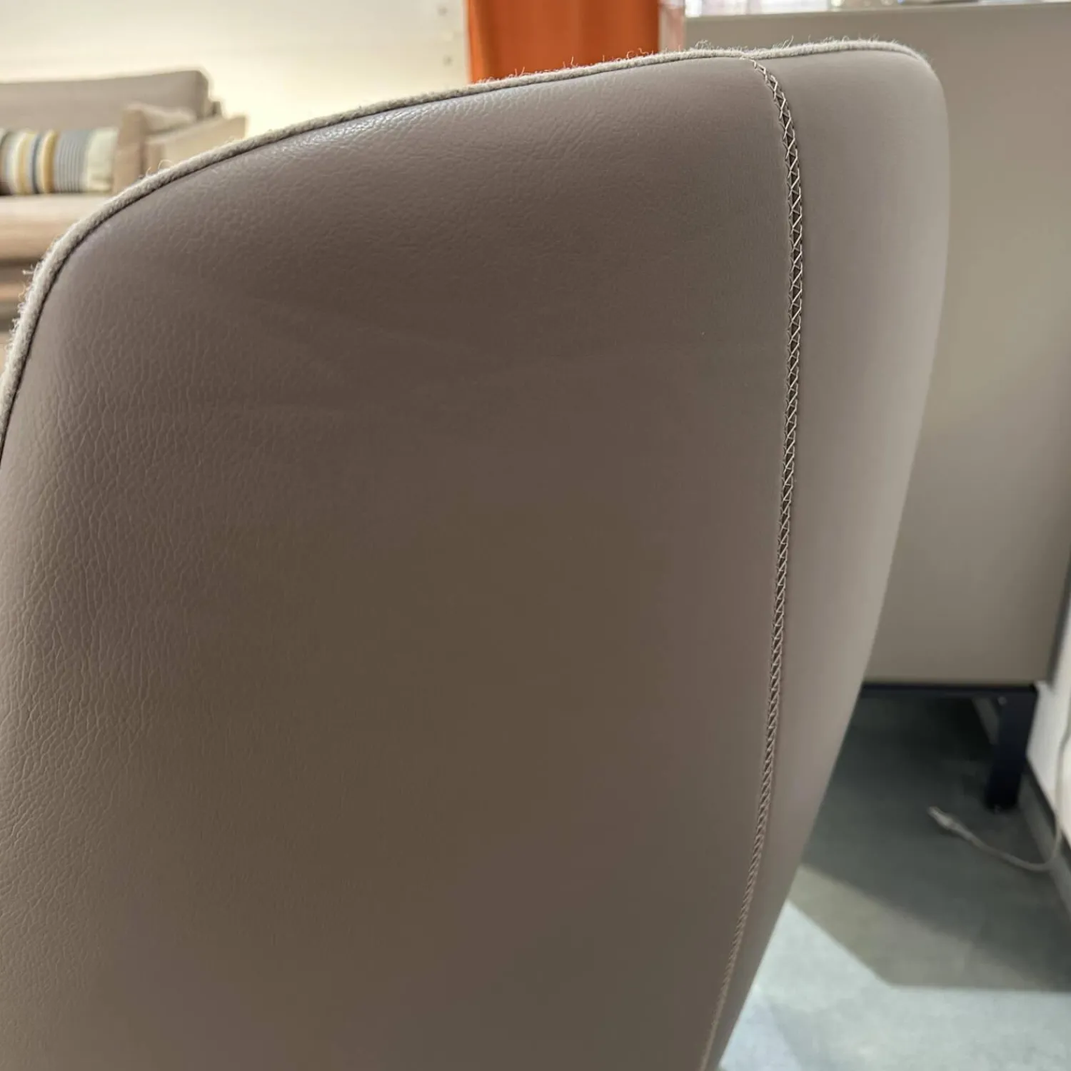 Leolux Relaxsessel|Drehsessel Cantate 682 101 Innen Stoff Divina Melange 2 220 Grau Außen Leder Ceras Brindle 2110 Beige