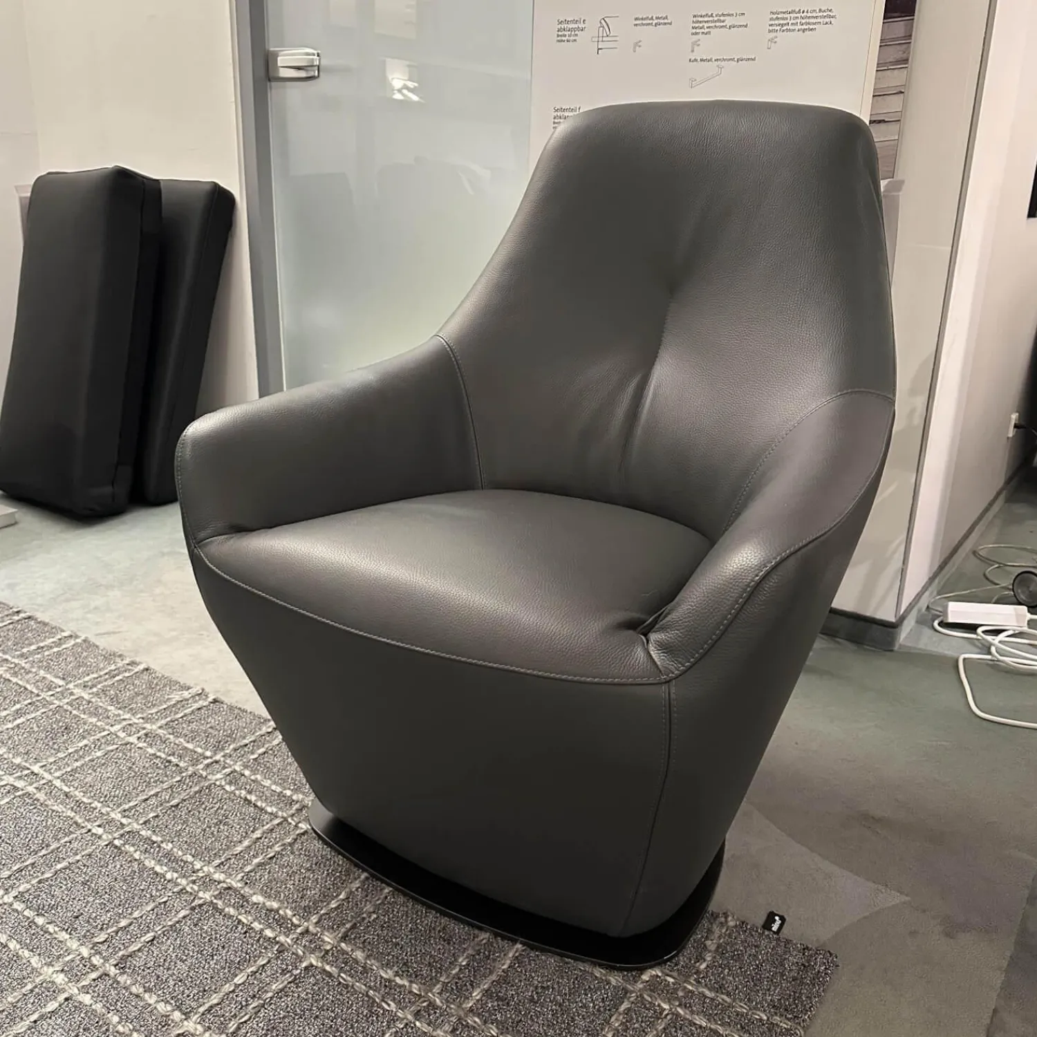 Leolux Relaxsessel|Drehsessel Cantate 682 101 Leder Senso 3906 Ombra Anthrazit Stahlfuß Epoxy Nut Schwarz Mit Memospindel
