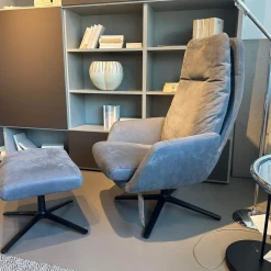 COR Relaxsessel|Drehsessel dia Hoch Leder 681 Graphit Grau Gestell Feinstruktur Schwarz Lackiert Mit Hocker