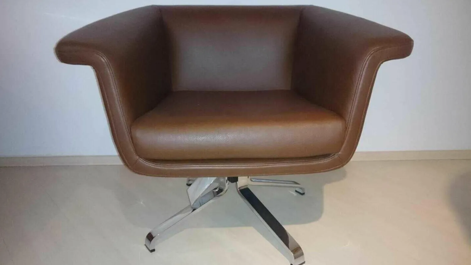 Interprofil Relaxsessel|Drehsessel Falcon Leder 1 Kastanie Braun Gestell Verchromt