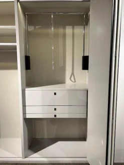 Rietberger Möbelwerke Kleiderschränke|Drehtürenschrank Sonate R5 Lack Brillantgrau mit Beleuchtung