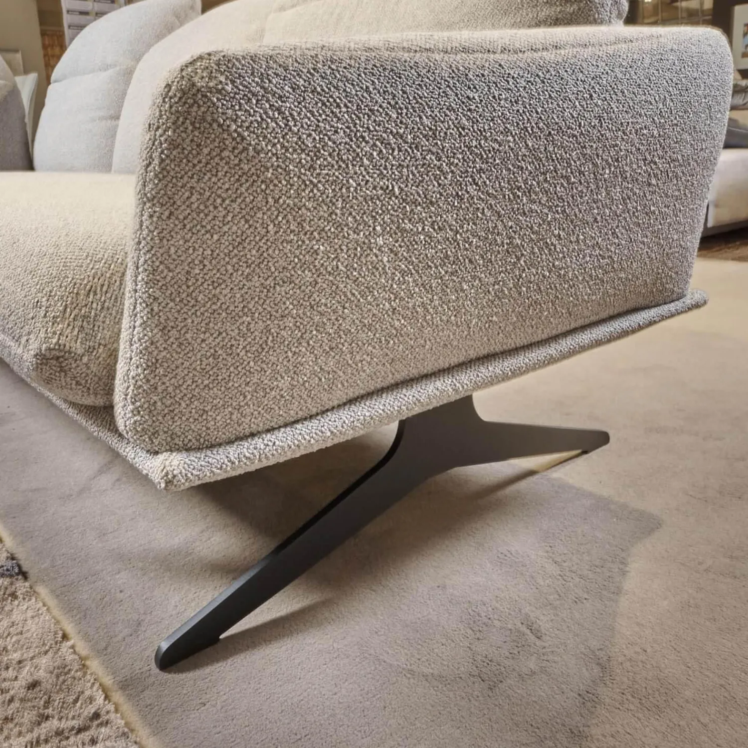 Koinor Ecksofas|Eckgarnitur Calmo Bezug 13 Aquaclean Cosmo Kufe Schwarz Matt Inklusive Motorischer Fußstütze