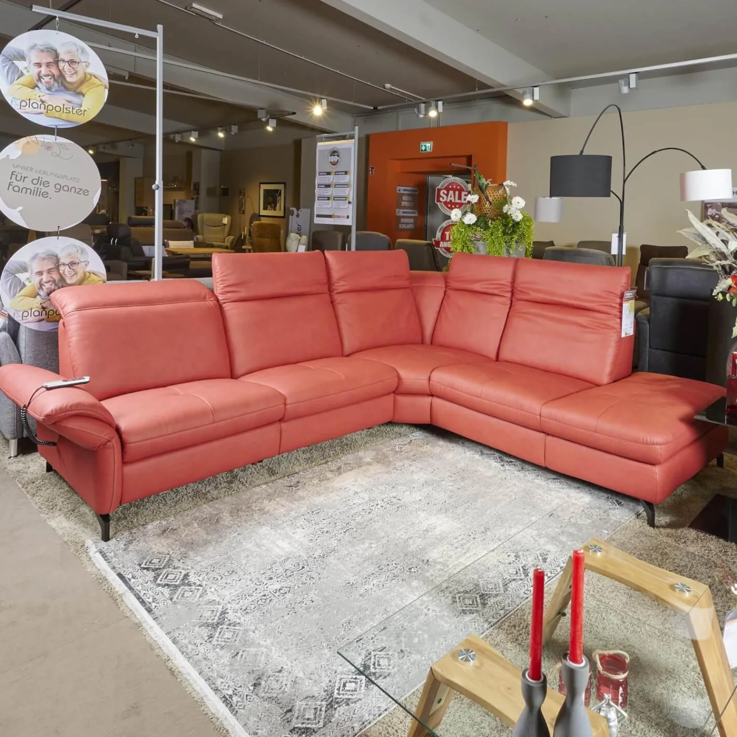 Steinpol Ecksofas|Eckgarnitur Luna Bezug Leder Kevin Cherry Fuß Schwarz Matt Mit Elektrischer Verstellung