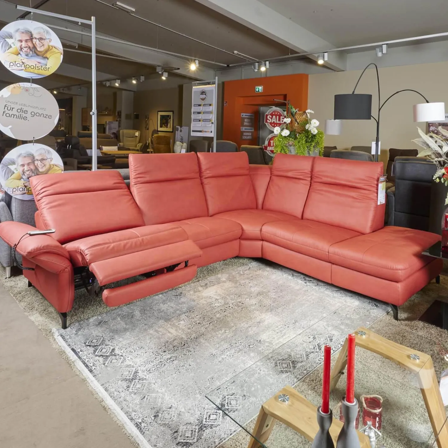 Steinpol Ecksofas|Eckgarnitur Luna Bezug Leder Kevin Cherry Fuß Schwarz Matt Mit Elektrischer Verstellung