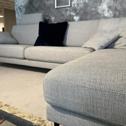 Rolf Benz Ecksofas|Ecksofa 011 Ego G Stoff 18 113 Signalgrau Gussfuß Aluminium Glatt Verkehrsschwarz Inklusive Kopfstütze Und Kissen