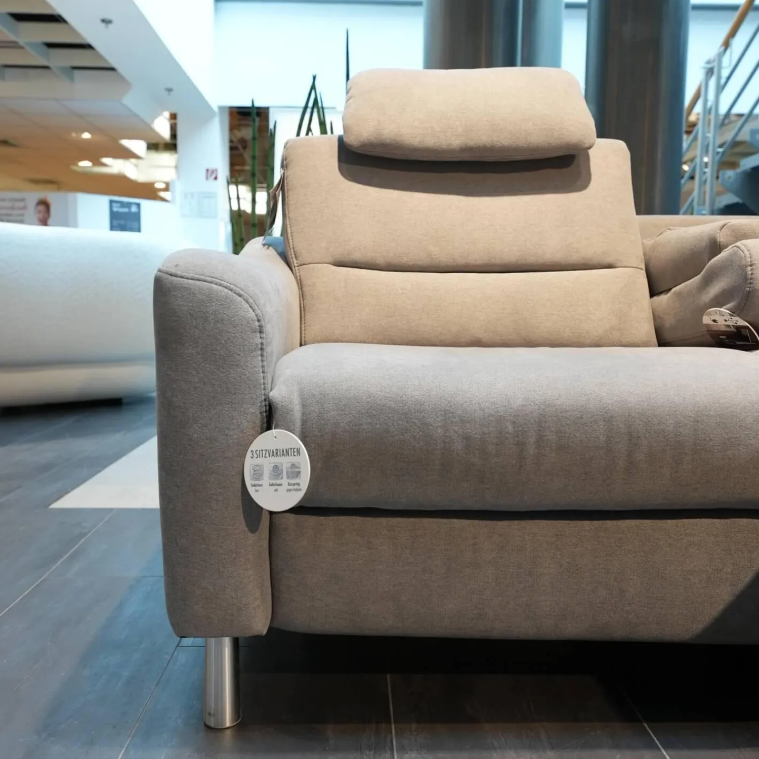 Zehdenick Ecksofas|Ecksofa 4305 Stoff Miro Silver Grau Füße Metall Inklusive Kopfstütze