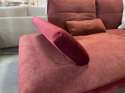 Poco Ecksofas|Ecksofa 80007 Webstoff Paris Chianti Rot Und Samtstoff Rivera Aubergine Violett Fuß Metall Schwarz Inklusive Hocker Und Verstellung