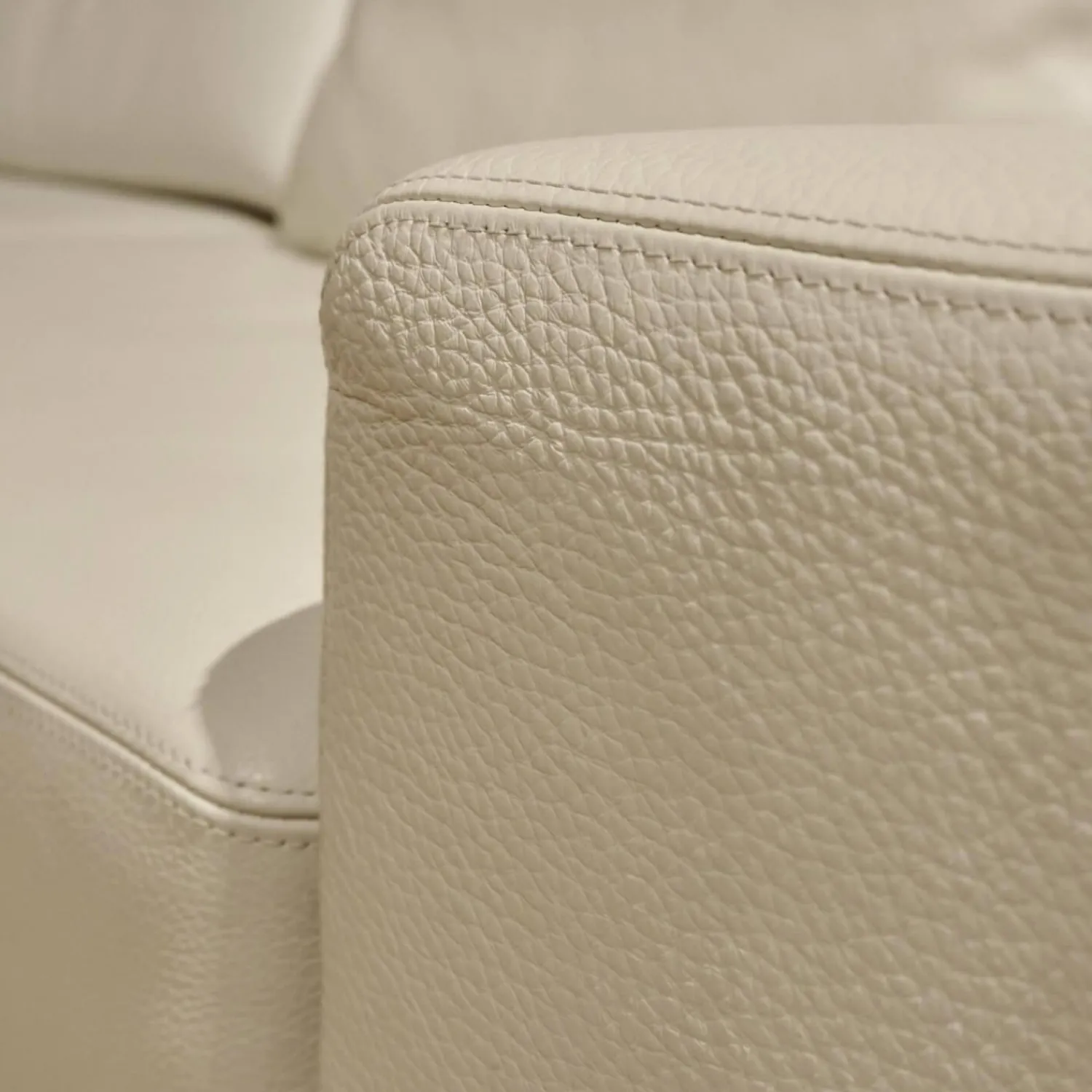 Brühl Ecksofas|3-Sitzer-Sofas|Ecksofa Alba Leder Volume 5622 44 Weiß Mit Kopfstütze