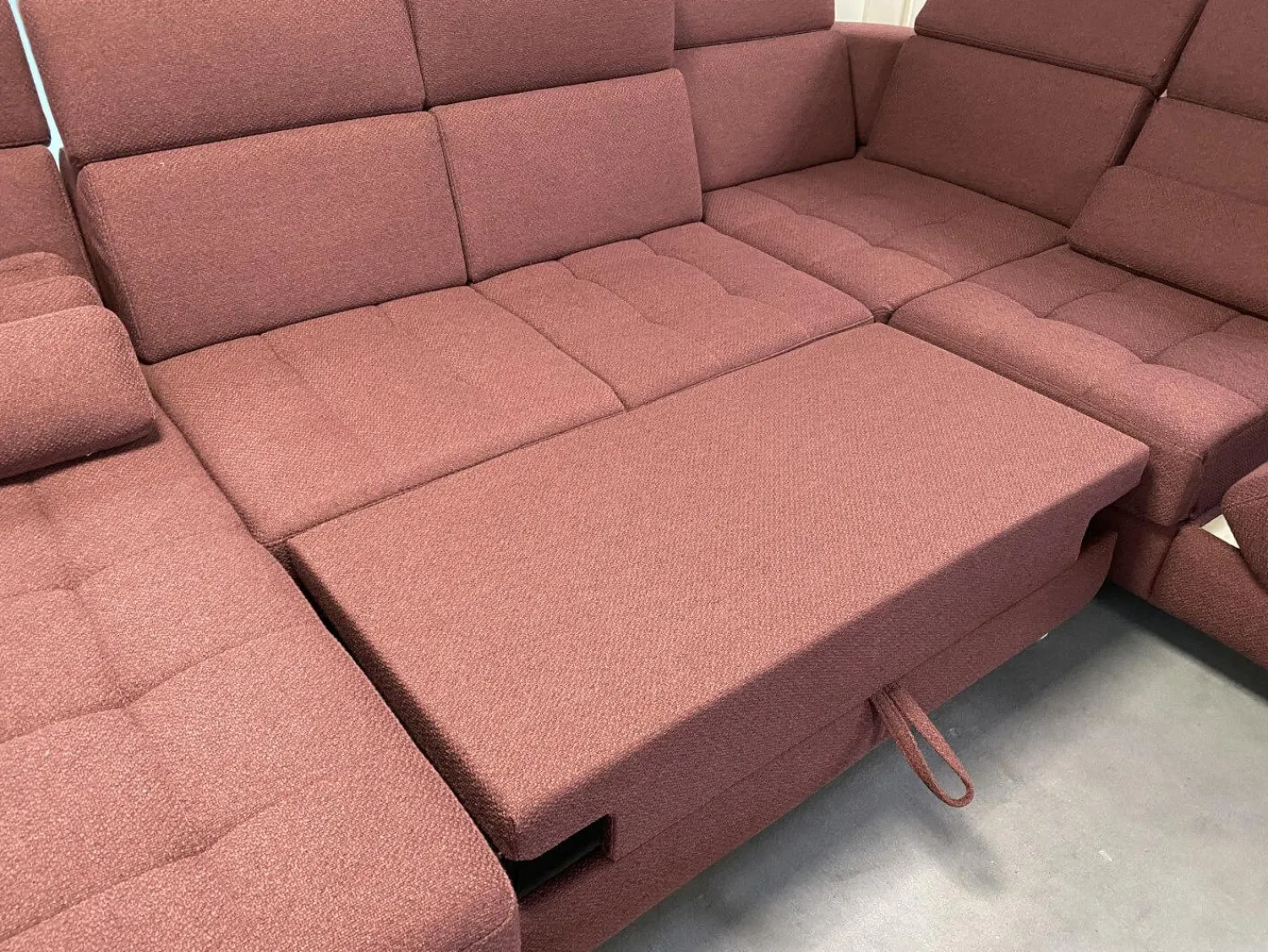 Poco Ecksofas|Ecksofa Alicante Stoff Portofino Bordeaux Rot Füße Metall Chrom Mit Schlaffunktion Und Nierenkissen