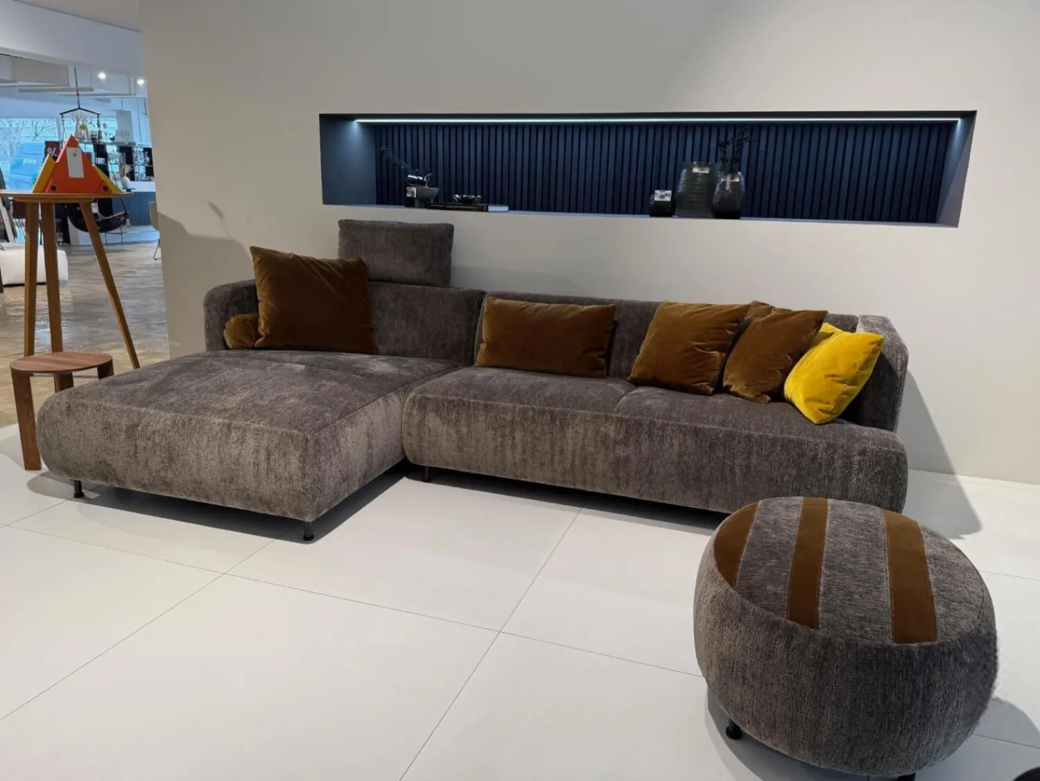 Brühl Ecksofas|Ecksofa Aoyama Stoff 4401 0205 Grau Gestell Metall Schwarz Pulverbeschichtet Inklusive Hocker Und 5 Kissen