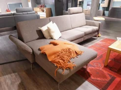 Global Ecksofas|Ecksofa Arima N Stoff Chicago Taupe Grau Braun Fuß F151 Chrom Inklusive Motorischer Verstellungen