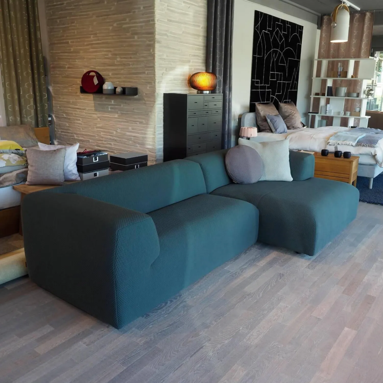 Montis Ecksofas|Ecksofa Aztec 2,5-Sitzer Stoff Kvadrat Mosaic 972 Blaugrün